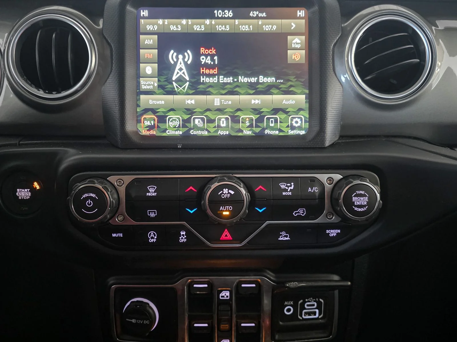 Certified Used 2021 Black Jeep Unlimited Sahara image 25