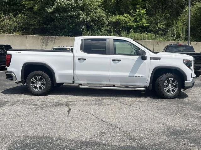 Used 2024 Summit White GMC Pro image 2