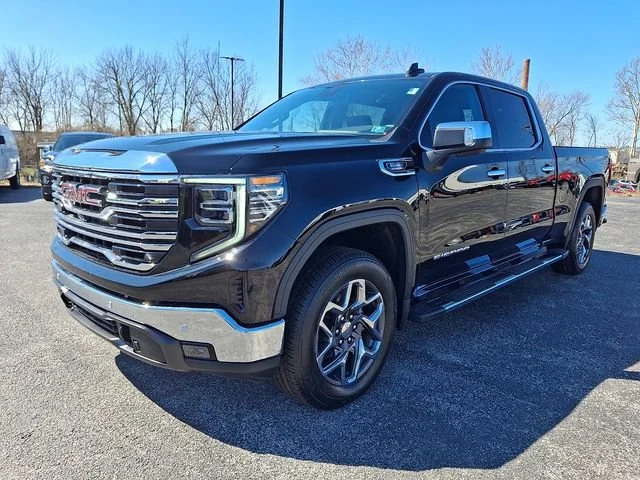 New 2026 Onyx Black GMC SLT image 3