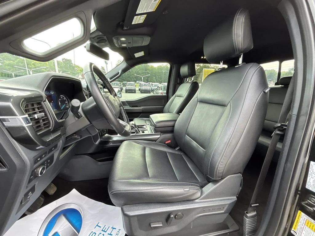 Used 2022 Black Ford XLT image 13