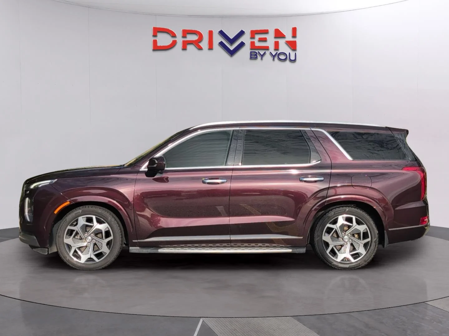 Used 2022 Sierra Burgundy Hyundai Calligraphy image 2