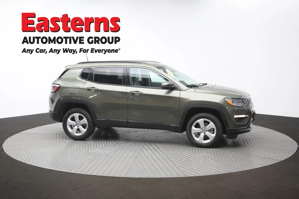 Used 2021 Green Jeep Latitude image 47