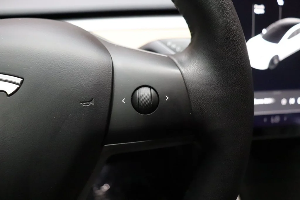 Used 2020 Pearl White Multi-Coat Tesla Long Range image 41