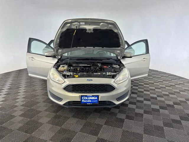 Used 2016  Ford SE image 14