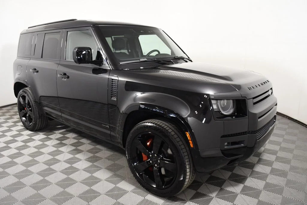 New 2026 Santorini Blk Land Rover X image 8