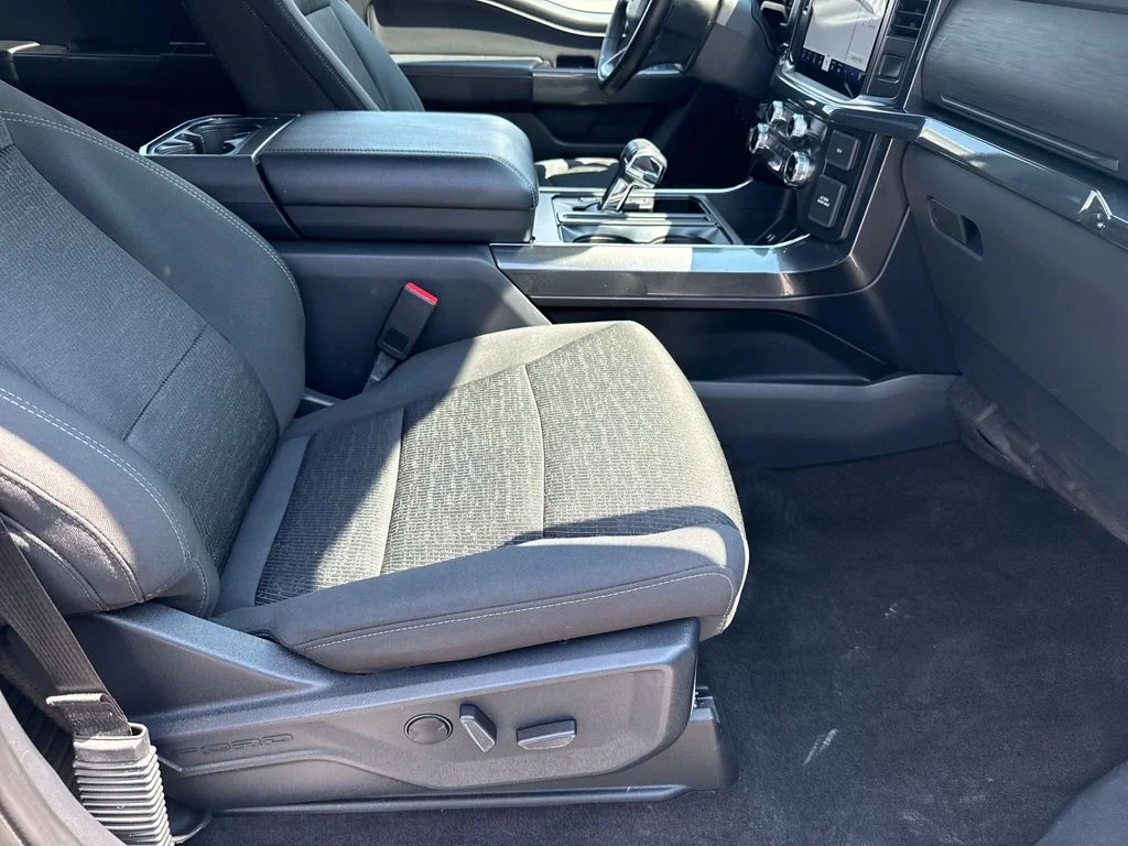 Used 2023 White Ford XLT image 13