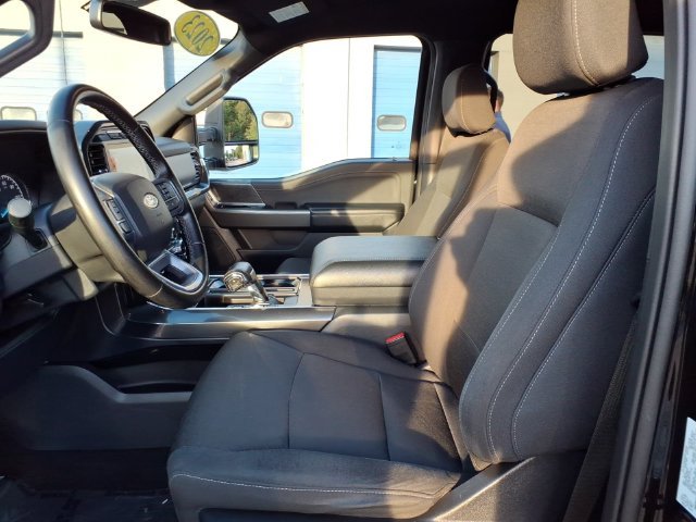 Used 2023 Black Ford XLT image 16