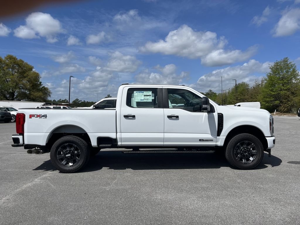 New 2026 Oxford White Ford F-250® XL image 4