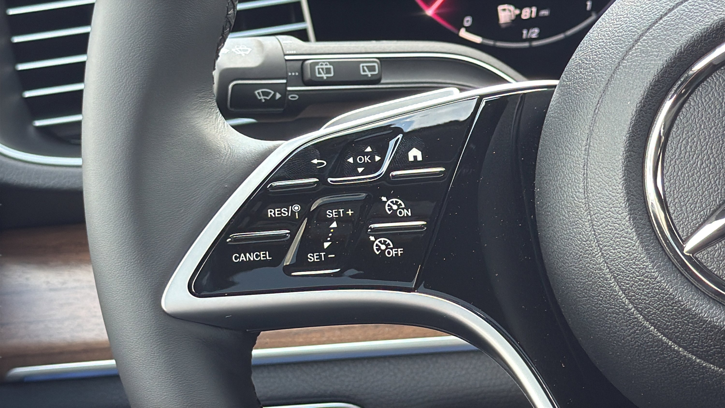 New 2026 Cirrus Silver Metallic Mercedes-Benz GLE 350 image 29