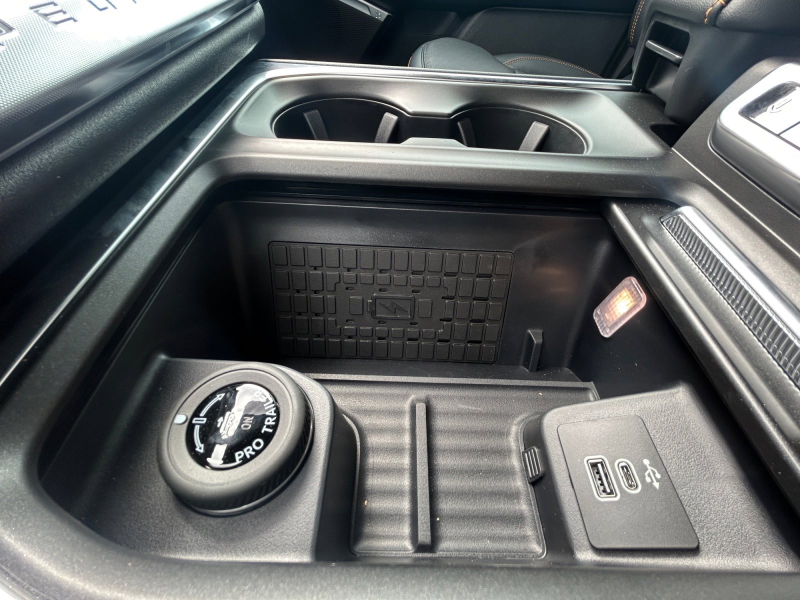 2025 Ford Expedition Tremor - Photo 18