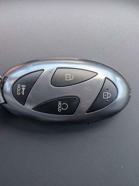 New 2026 Green Hyundai Limited FWD image 33
