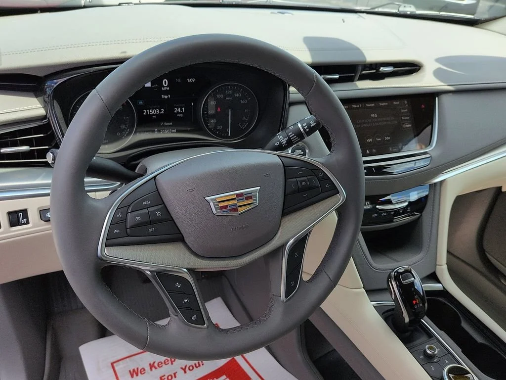 Used 2025 Red Cadillac Premium Luxury image 9