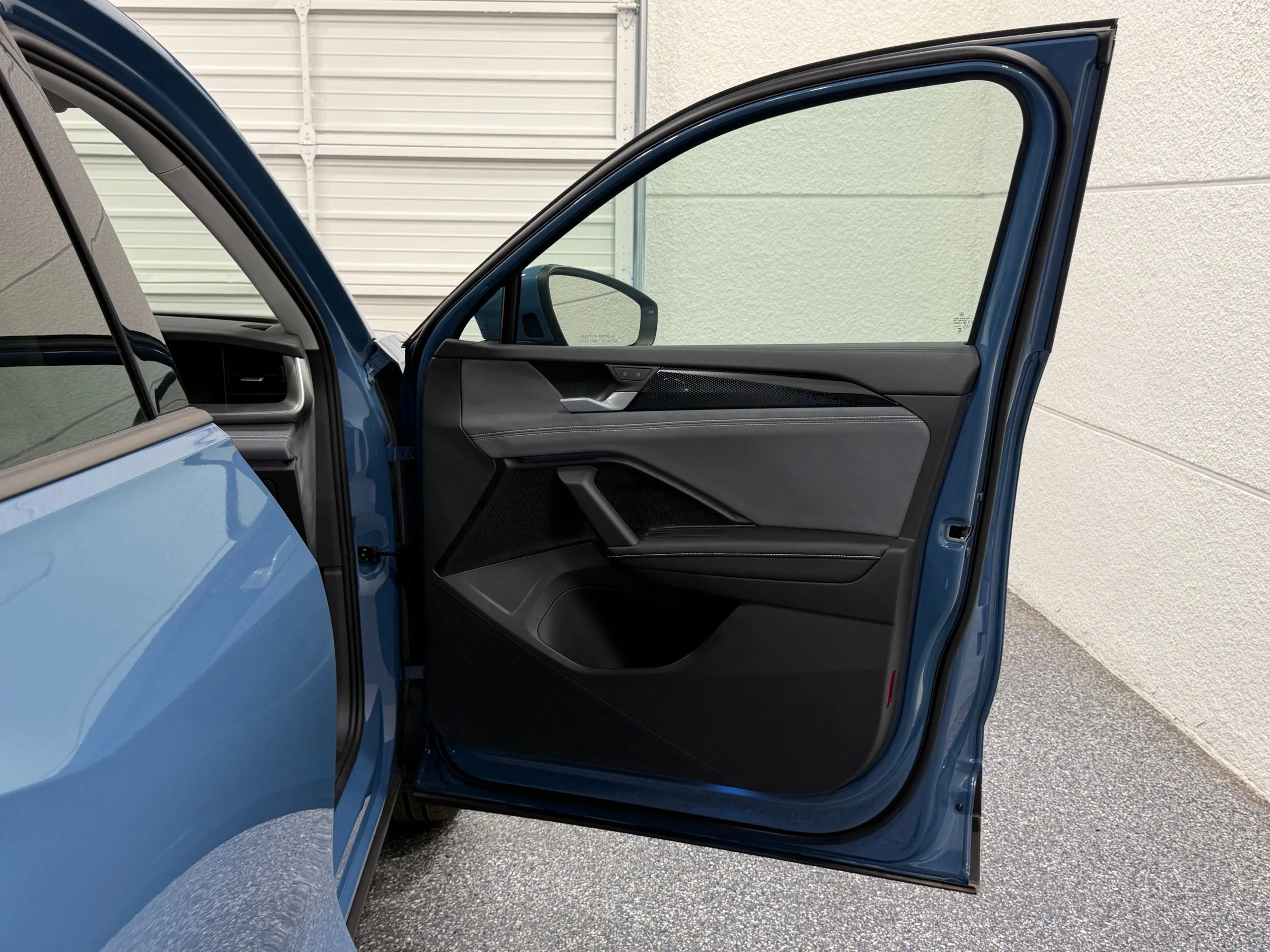 New 2026 Blue Volkswagen SE image 28
