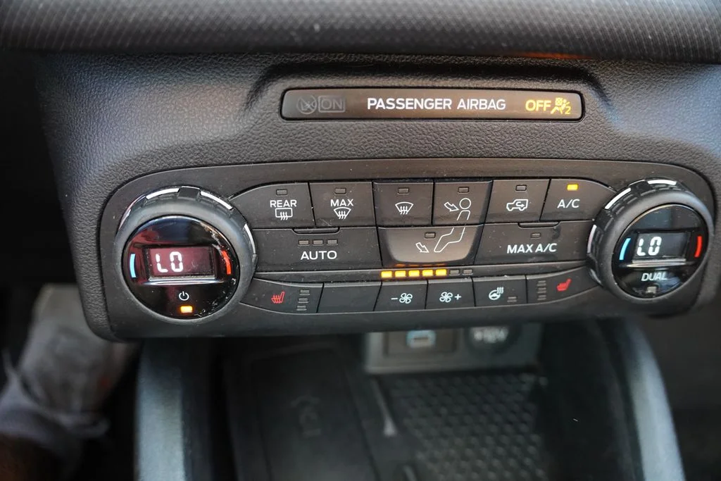 Used 2021 Oxford White Ford Badlands image 7