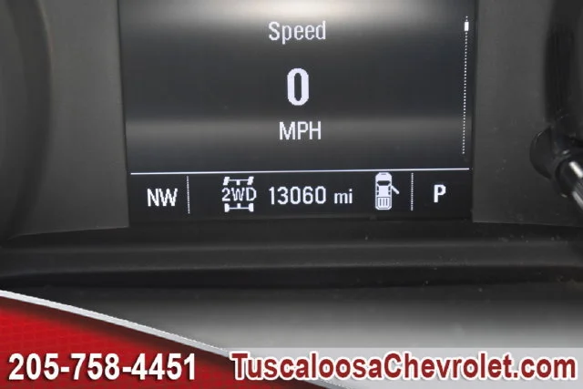 Used 2025 Summit White Chevrolet Custom image 31