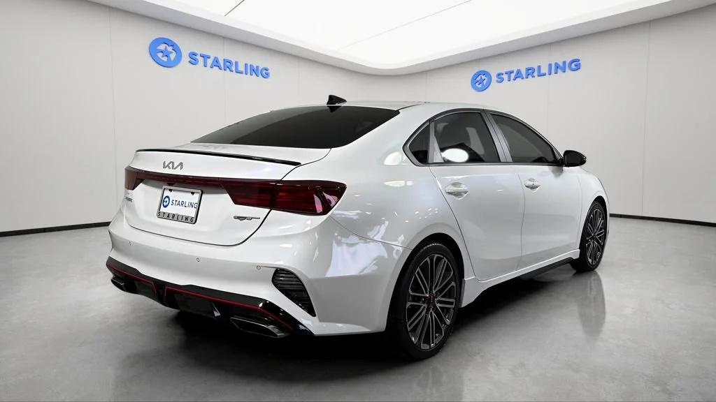 Used 2023 White Kia GT Manual image 9