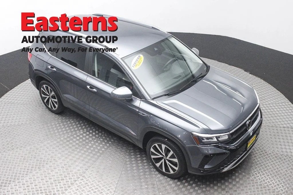 Used 2022 Gray Volkswagen 1.5T SE image 3