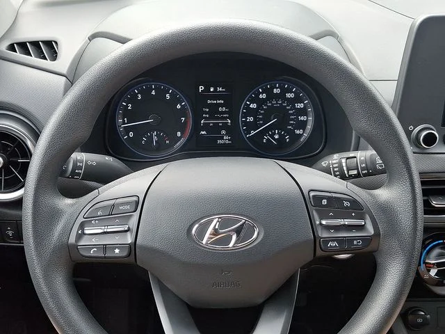 Used 2023 Red Hyundai SEL image 25