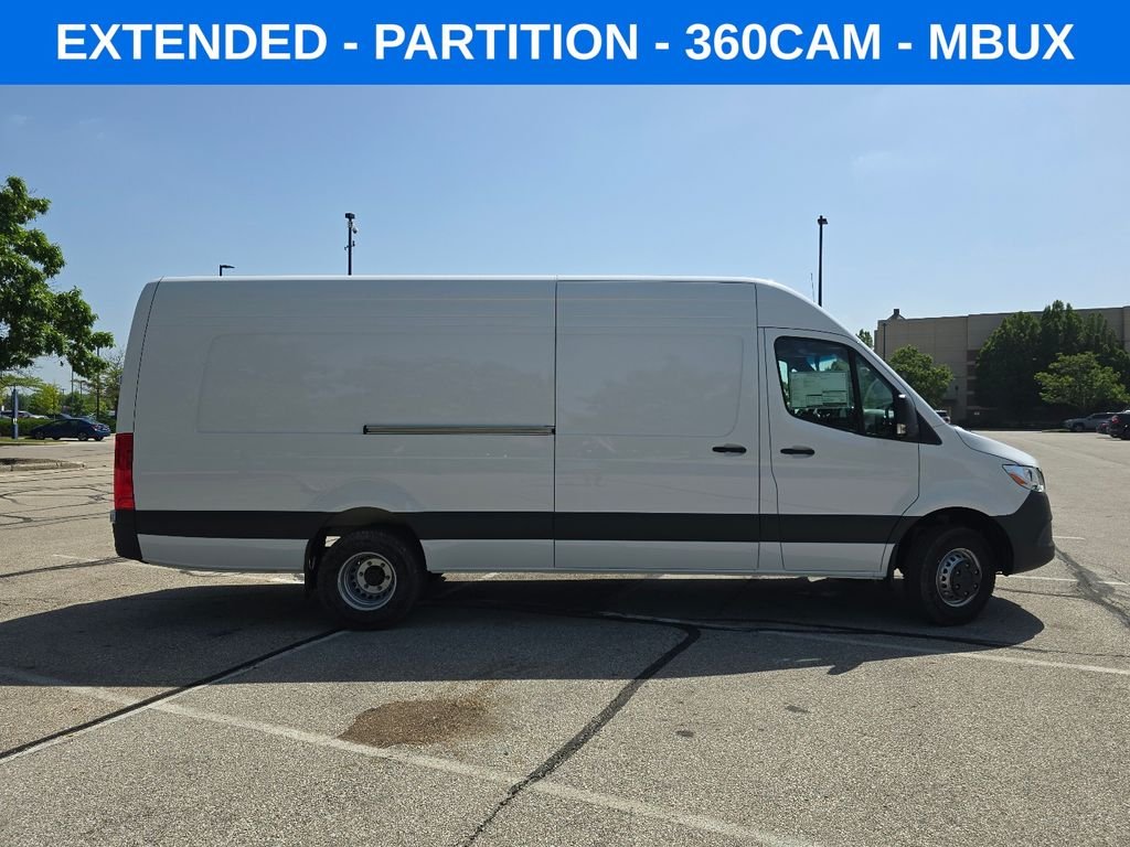 New 2026 Arctic White Mercedes-Benz Cargo 170 WB image 12