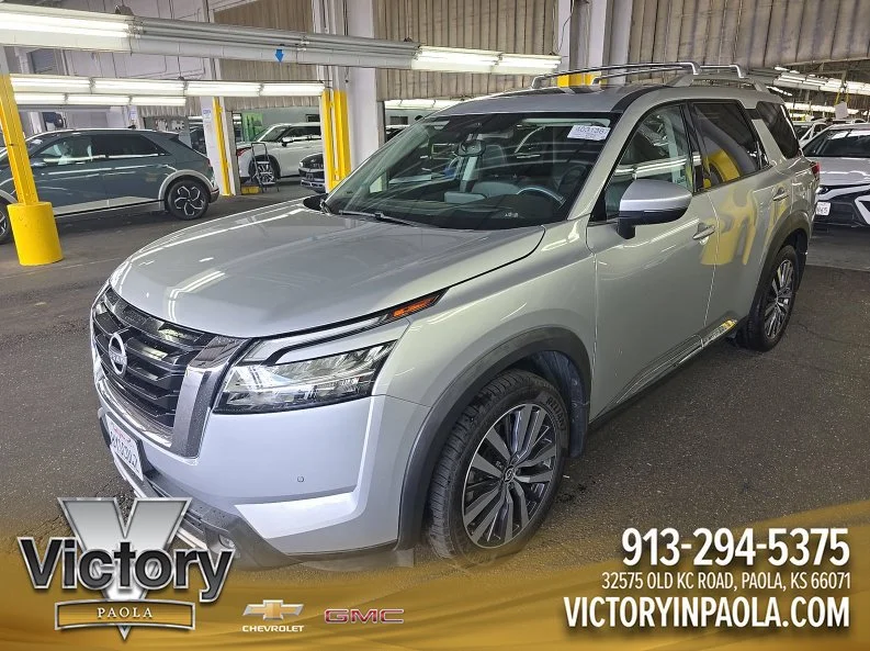 2022 Nissan Pathfinder Platinum