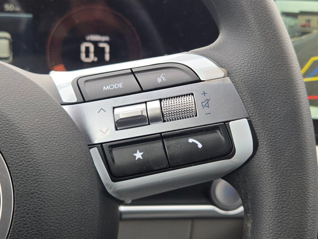 New 2026 White Hyundai SEL AWD image 32