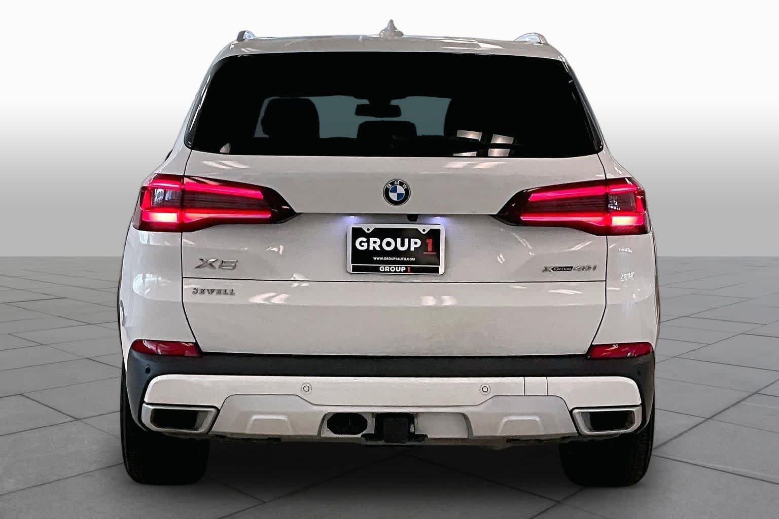 Used 2023 Alpine White BMW xDrive40i image 4