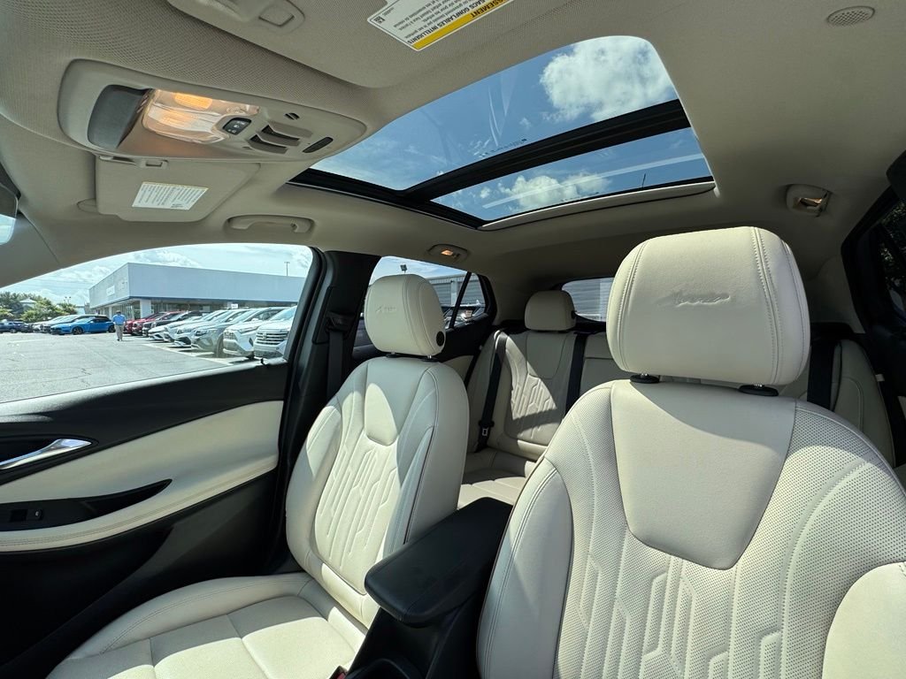 Used 2024 White Buick Avenir image 19