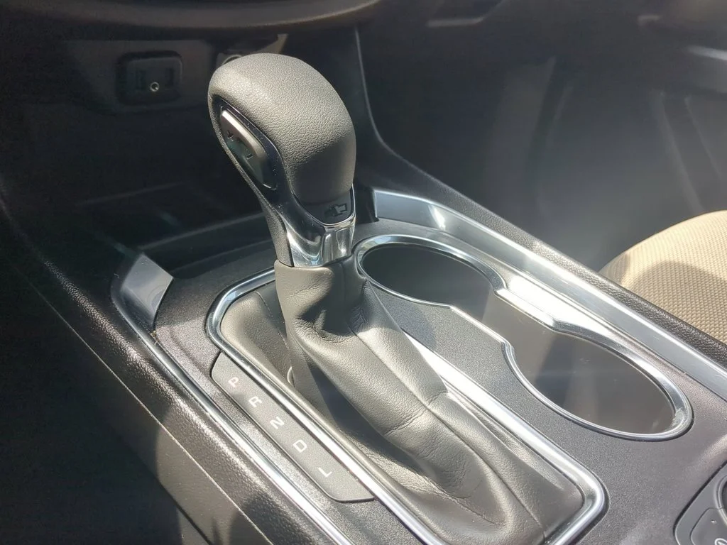 Used 2023 Summit White Chevrolet LS image 18