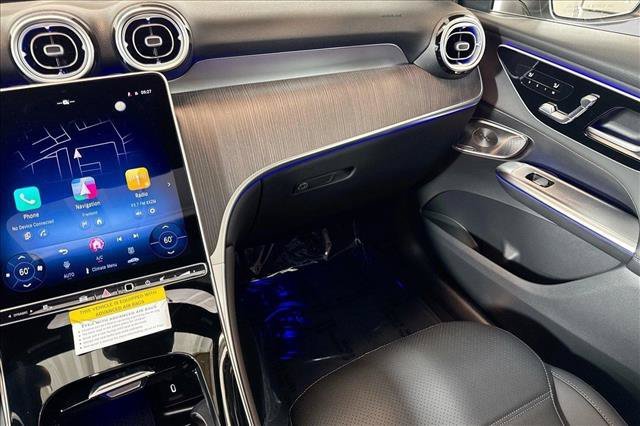 New 2026 Polar White Mercedes-Benz GLC 300 image 51