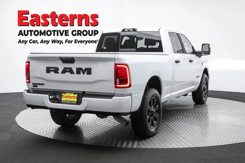 Used 2025 White Ram Big Horn image 5