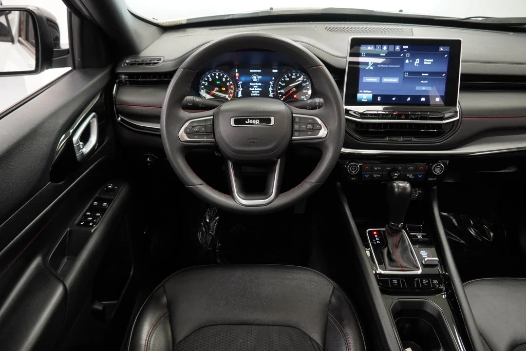 Certified Used 2023 White Jeep Trailhawk image 18