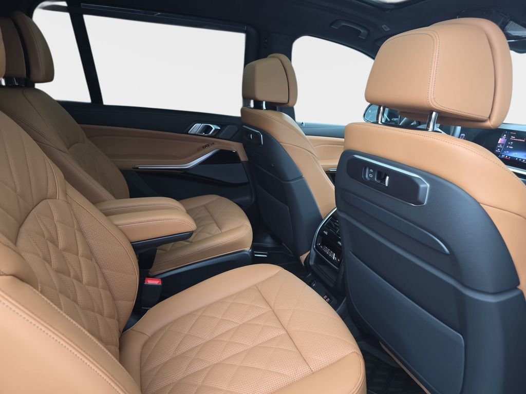 New 2027 Mineral White Metallic BMW xDrive40i image 11