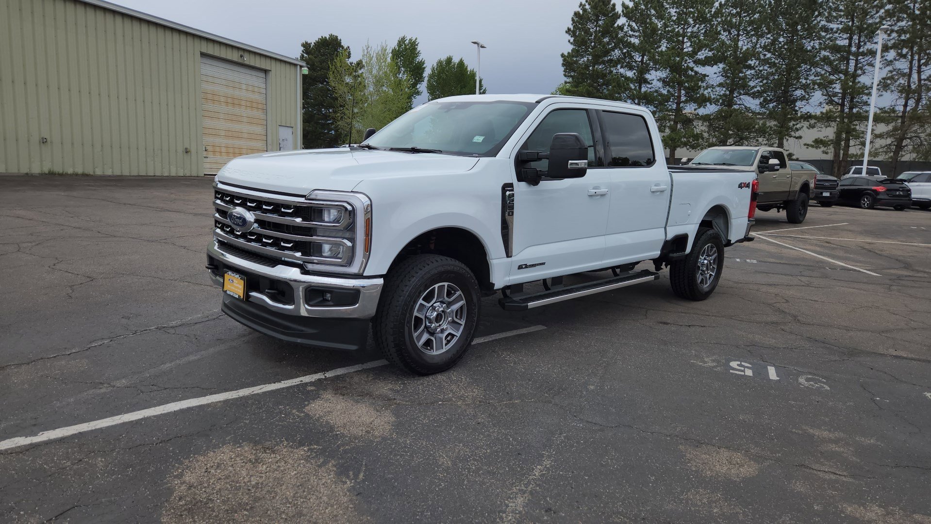 Certified Used 2025 Oxford White Ford LARIAT image 3