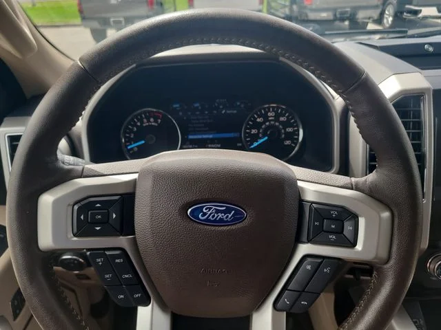 Used 2020 Black Ford Lariat image 32
