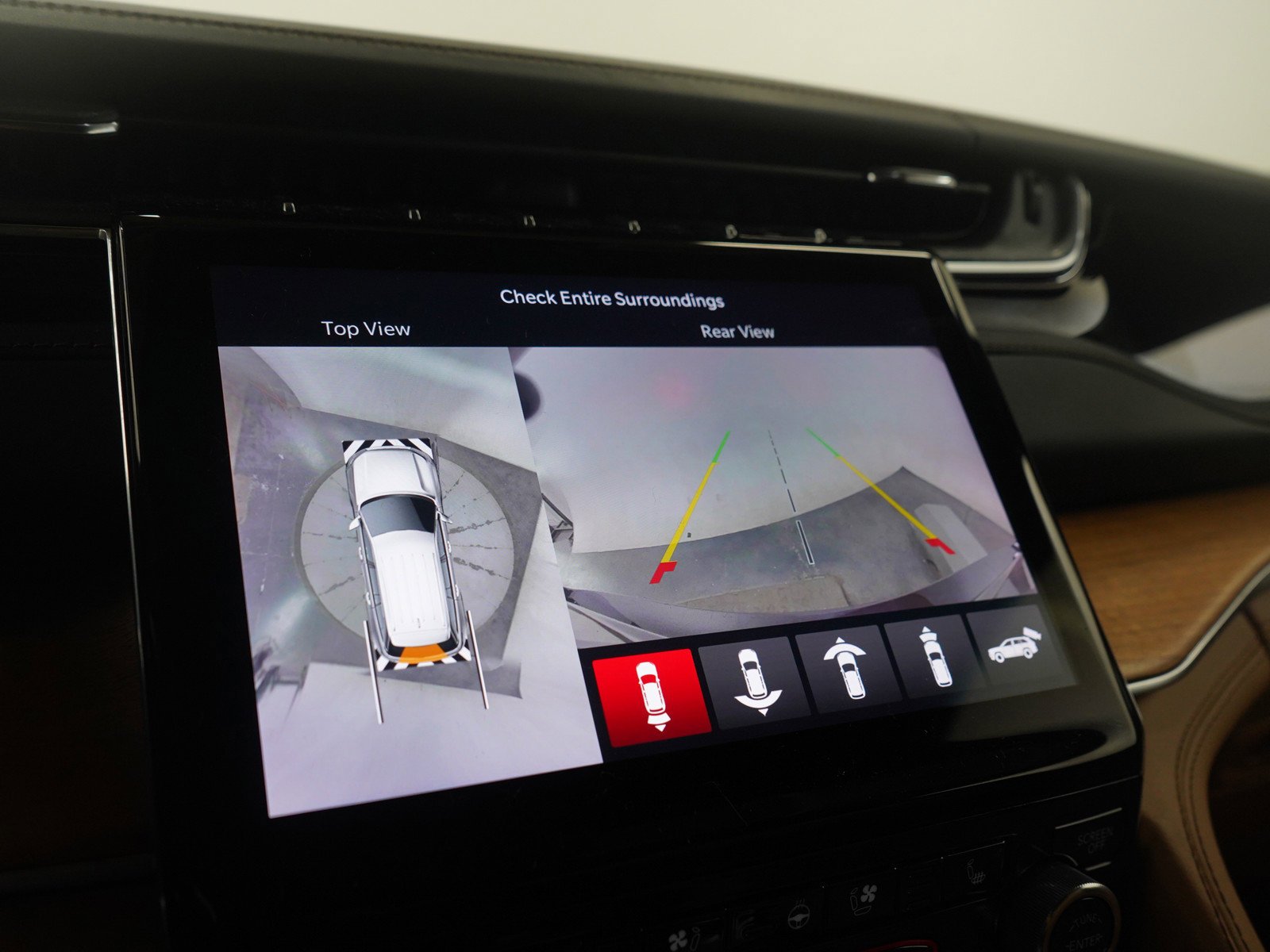Used 2022 Ember Pearlcoat Jeep Summit image 34
