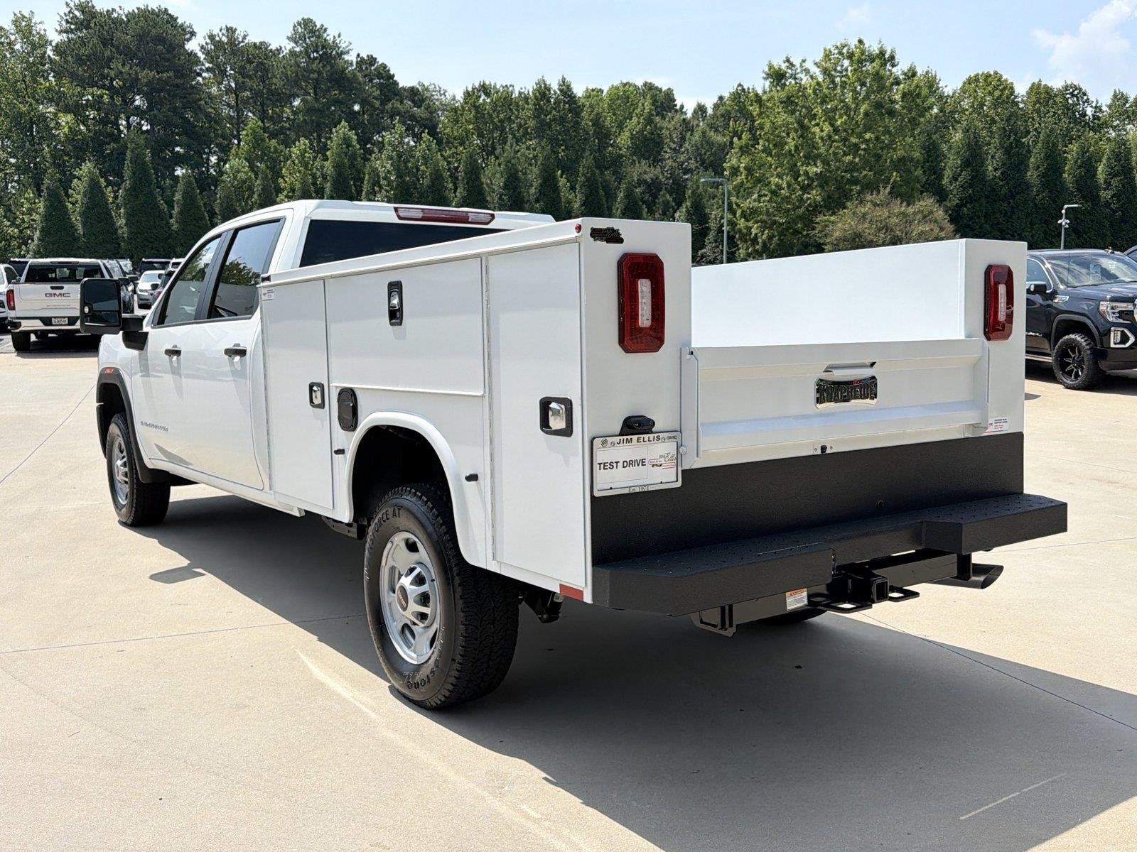 2026 GMC Sierra 2500HD Pro - Photo 4