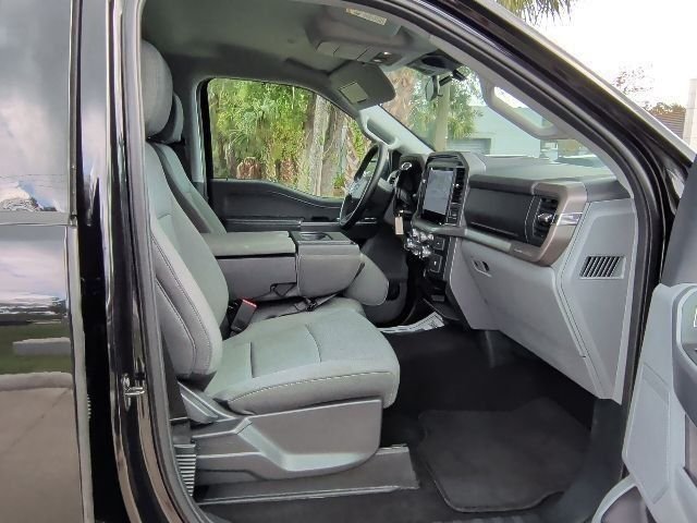 Used 2025 Black Ford XLT image 17