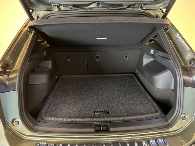New 2026 Green Volkswagen 2.0T SEL R-Line Turbo image 5