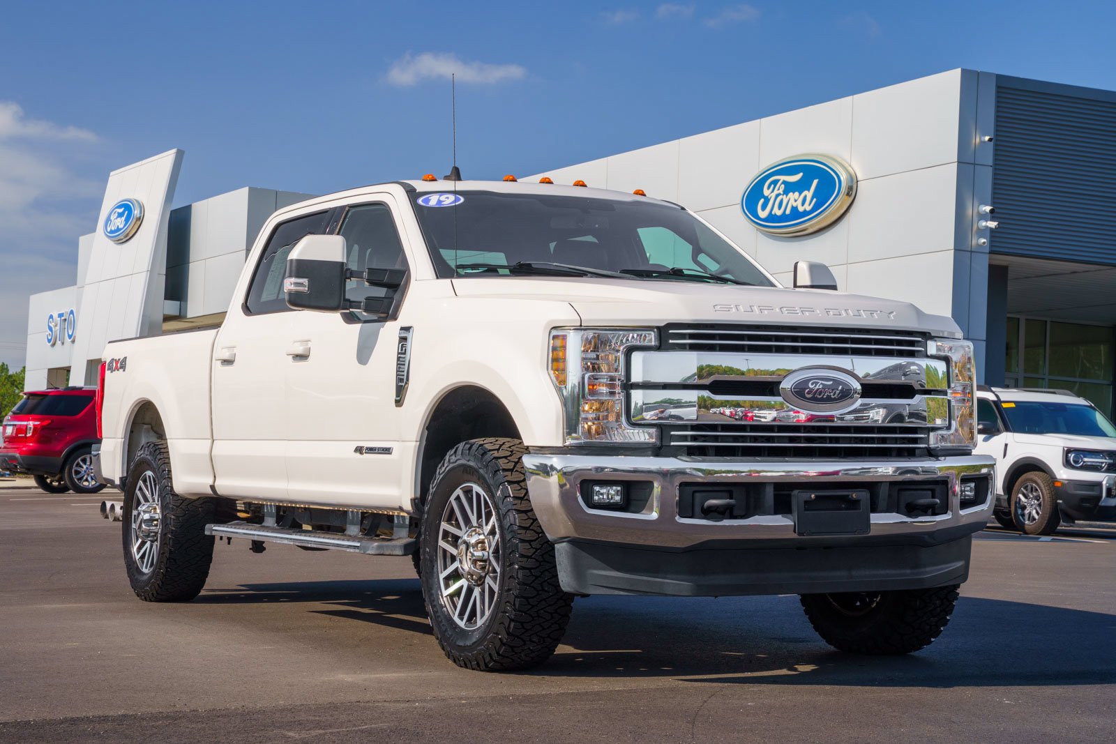 Certified Used 2019 White Ford Lariat image 1