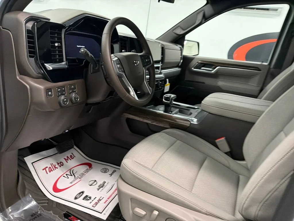 New 2026 Summit White Chevrolet LT Trail Boss image 9