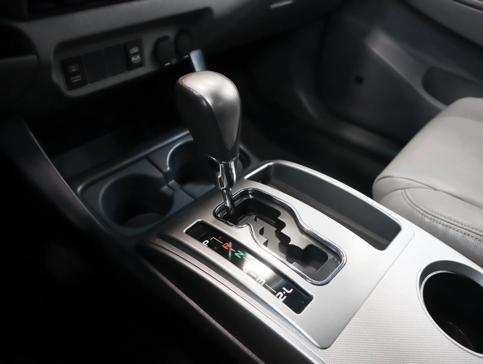 Used 2015  Toyota PreRunner image 17