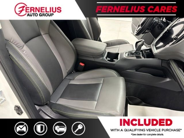 Used 2025 White Subaru Onyx Edition image 30