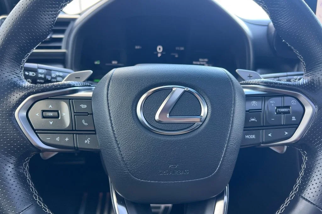 Certified Used 2026 White Lexus 600 F SPORT image 29