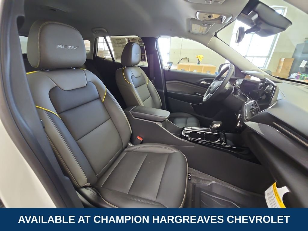 Used 2025 Summit White Chevrolet ACTIV image 36