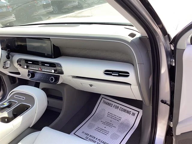 New 2026 Typhoon Silver Metallic Hyundai SEL Premium 7P image 13