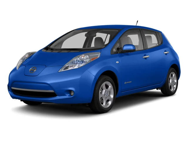 Used 2013 Glacier White Nissan S image 2