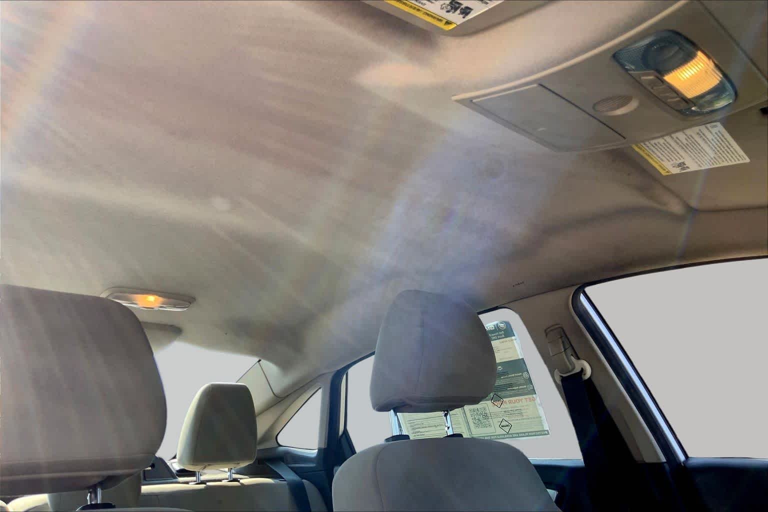 Used 2014 Ingot Silver Metallic Ford SE image 11