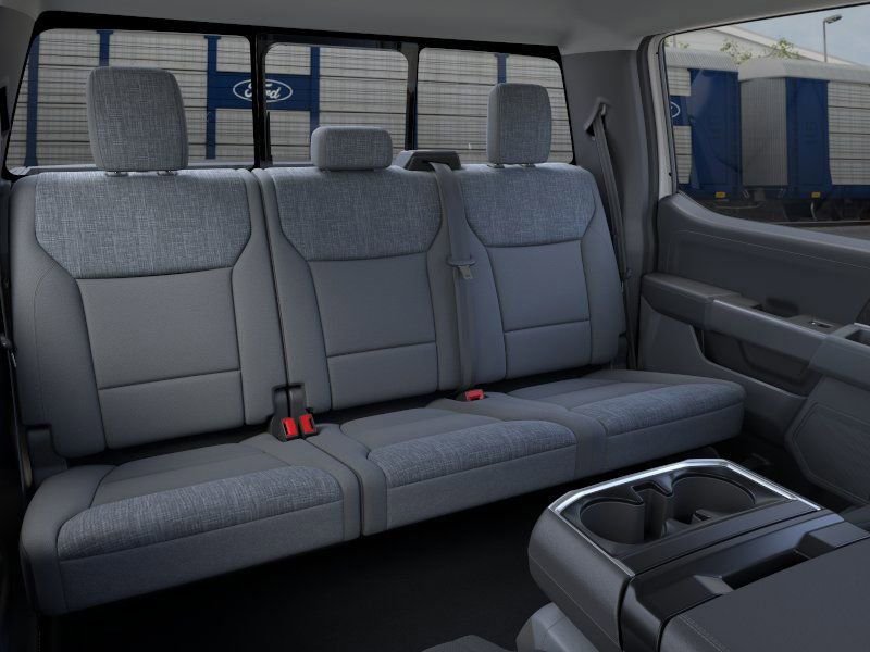 2025 Ford F-150 XLT - Photo 11