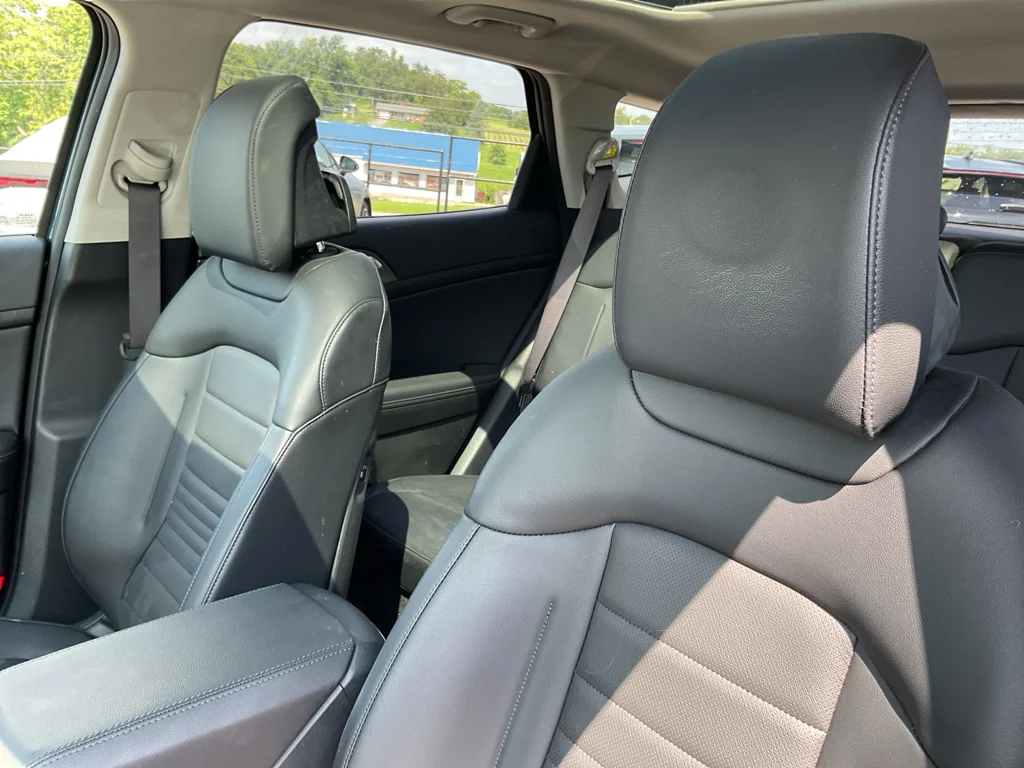 Used 2025 Vesta Blue Kia SX-Prestige image 16