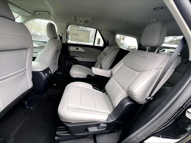 New 2026 Black Ford Active image 11